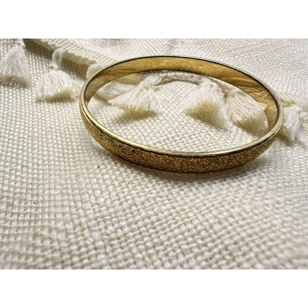 Monet Gold tone Bangle‎ Stackable Bracelet Textured sz Large Couture Vintage